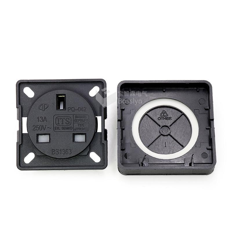UK Standard Waterproof 13A Outdoor Socket with Square Cover for Construction and Industrial Use