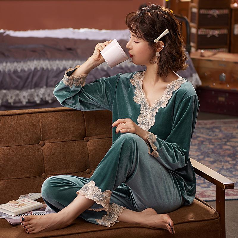 Autumn and winter women's golden velvet pajamas long-sleeved Korean version thin pullover lace coral velvet loungewear set large size