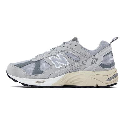878 Zapatillas 'Gris Claro Plata' CM878MT1