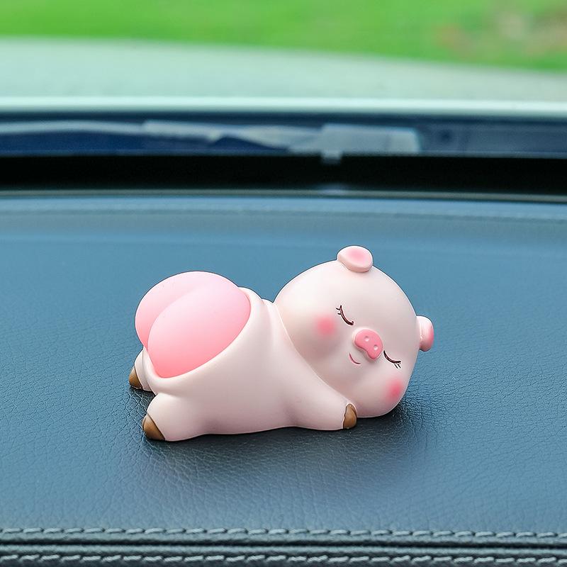 Cartoon Pig Butt Car Ornament: Cute, Creative High-End Interior Decoration