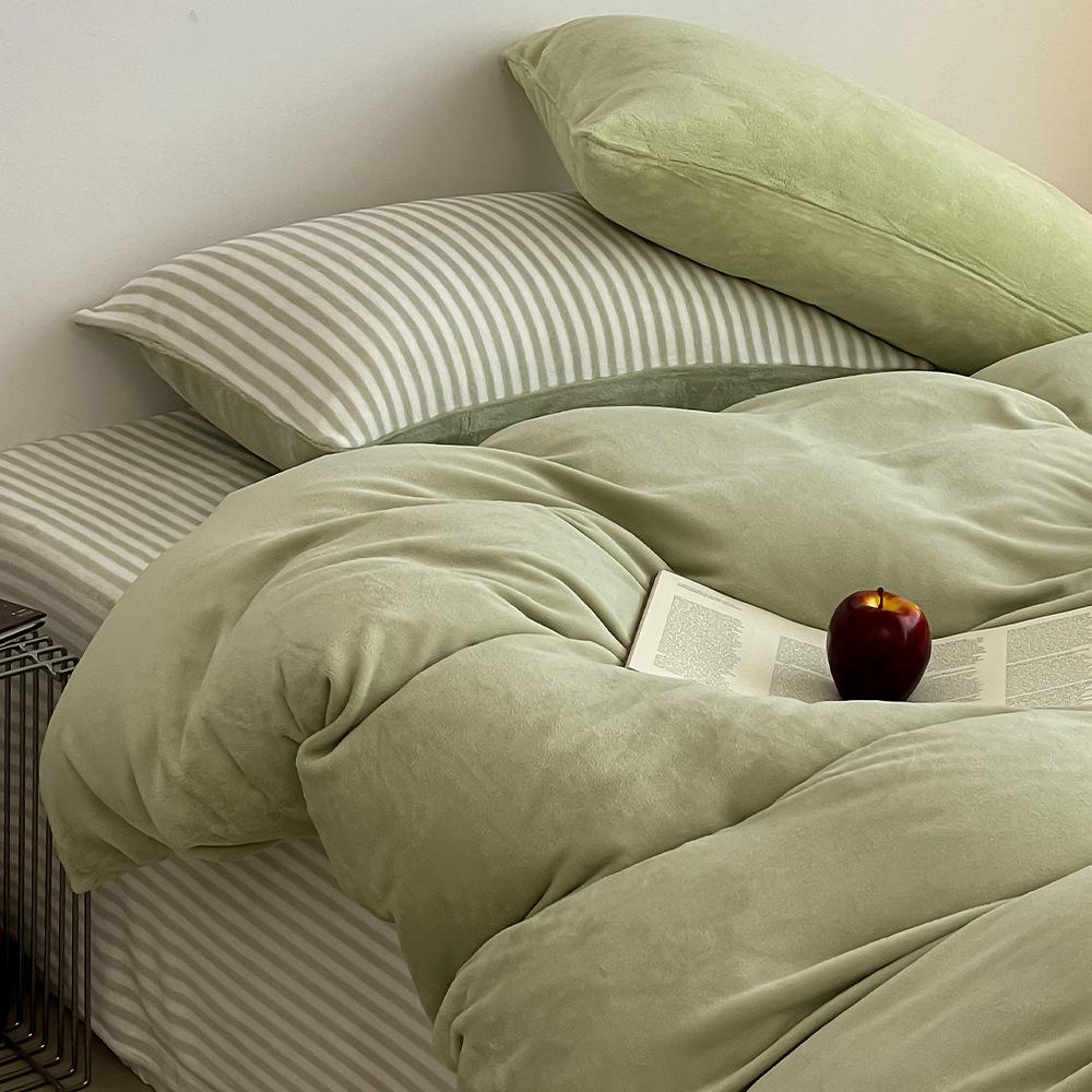 Thickened Milk Fleece Four-Piece Set, Warm Coral Fleece Bed Sheet Quilt Cover, Fleece Bedding Three-Piece Set