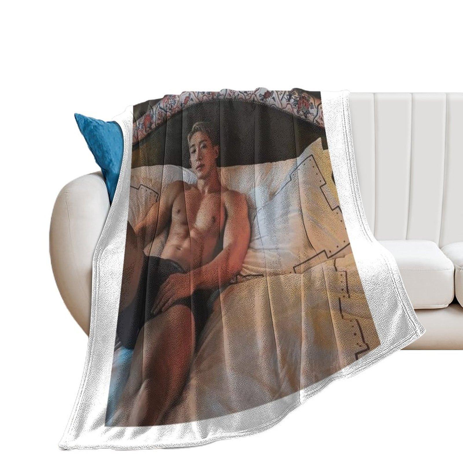Sexy Wonho monsta x Throw Blanket Designers christmas gifts Blankets 75X95CM
