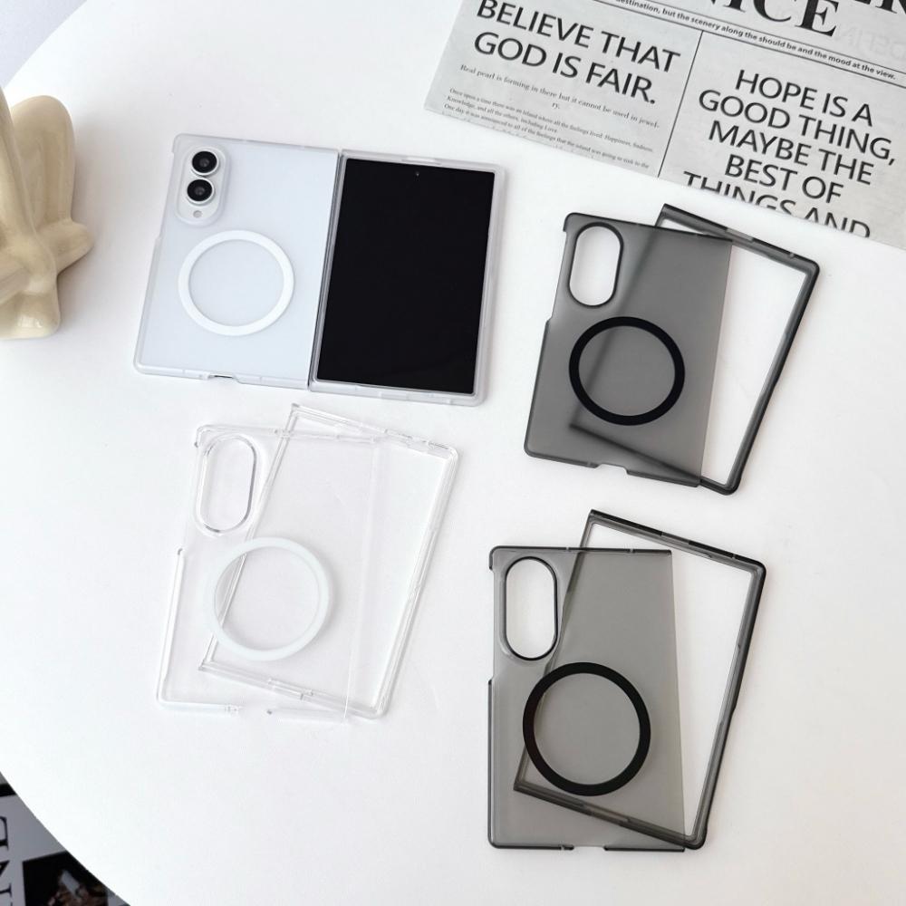 Custodia Traslucida Magnetica Ultra-Sottile per Samsung Galaxy Z Fold 8 Ultra fold8 Ultra per Magsafe Cover Posteriore Rigida in PC Trasparente Opaco