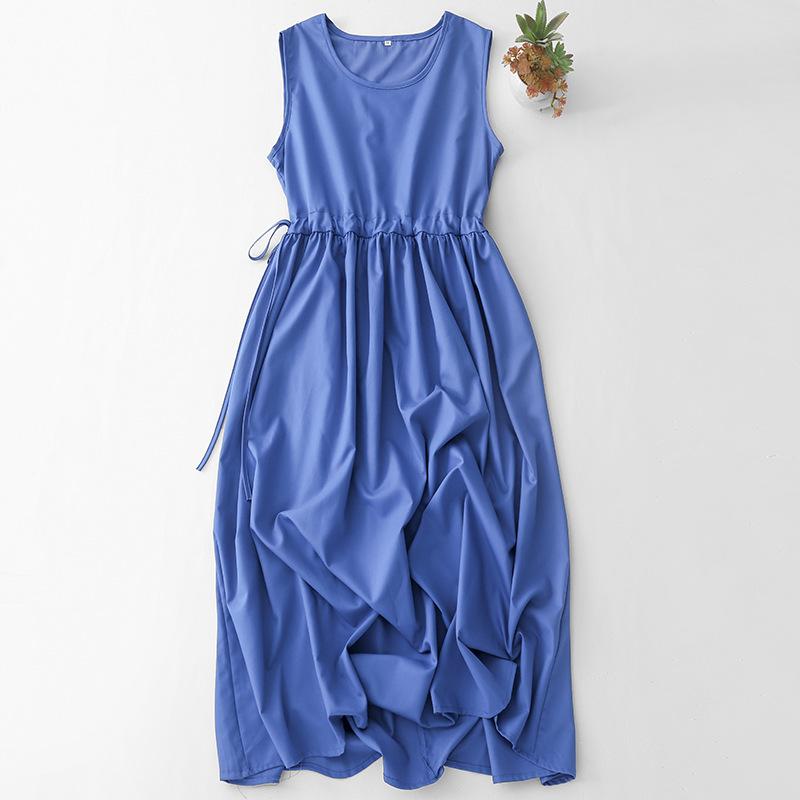 

В этом году популярны красивые юбки, новые модели, для невысоких, с темпераментом морского отдыха, синие платья без рукавов, женское лето M