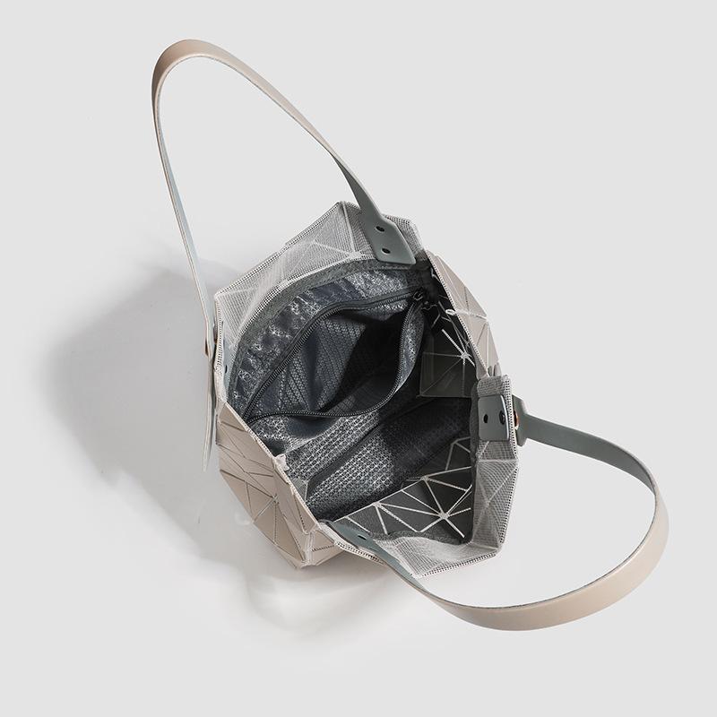 Eine einfache und Patchwork-Geometrische Diamant-förmige Tasche Kleine Quadratische Box Damen Einzel-Schulter Handtasche