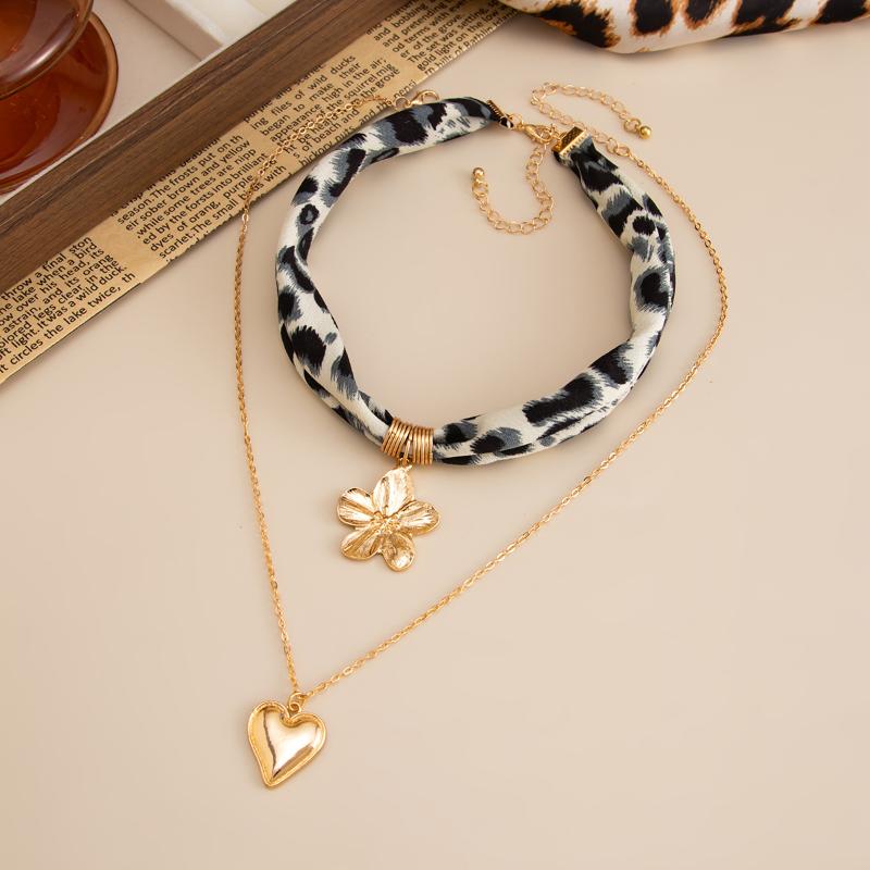 3Pcs/Set Bohemian Printed Fabric Necklace Women Vintage Starfish Conch Pendant Necklace Jewelry