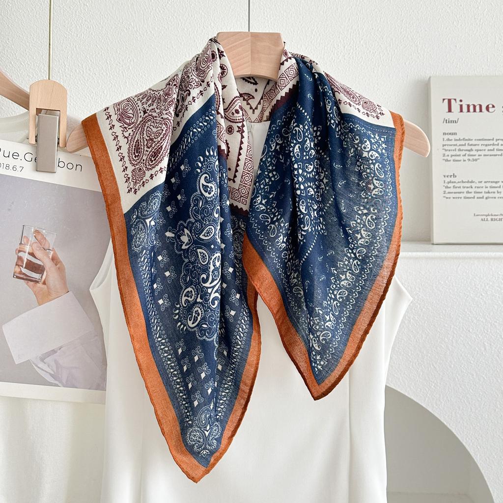 Black floral yarn scarf neck silk scarf 71 small square scarf women's thin scarf scarf, high-end headscarf mother's model