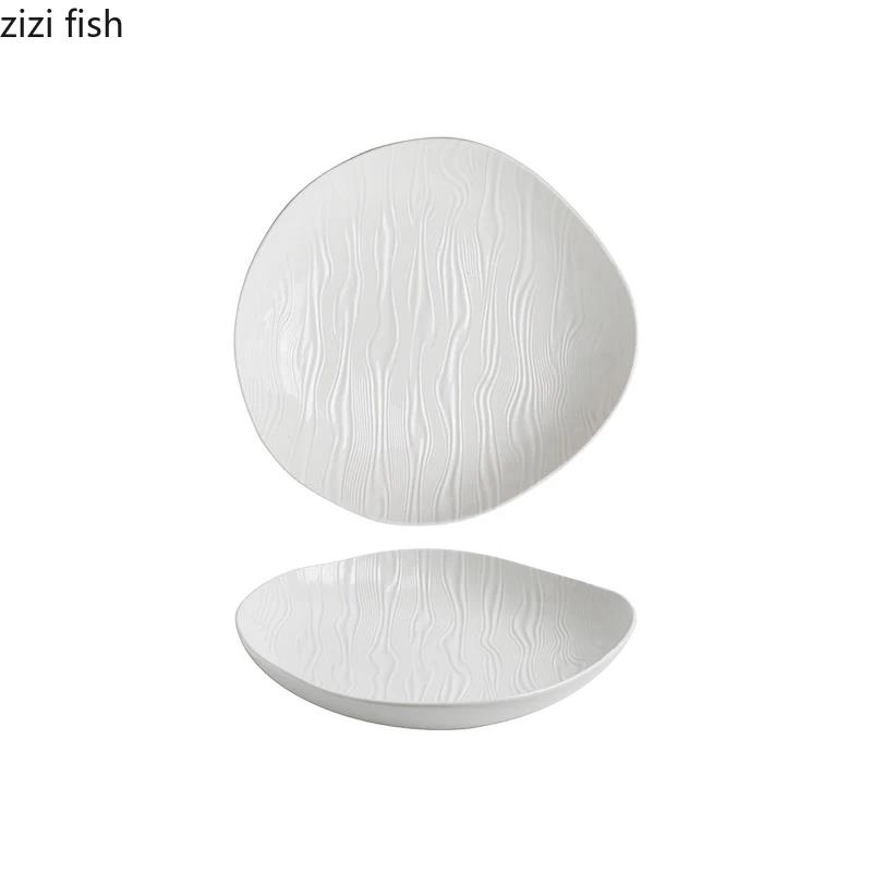 Reinweiße gewellte Keramik Salatschale Restaurant Unregelmäßiger tiefer Teller Dicke Suppenschale Servierteller Kreatives Geschirr