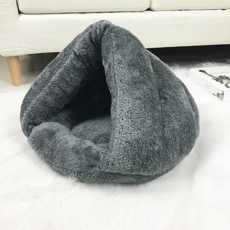

Треугольное кошачье гнездо, зимнее теплое гнездо для домашних животных, коврик для собак, утолщенный спальный мешок, юрта, тапочки-гнездышки L