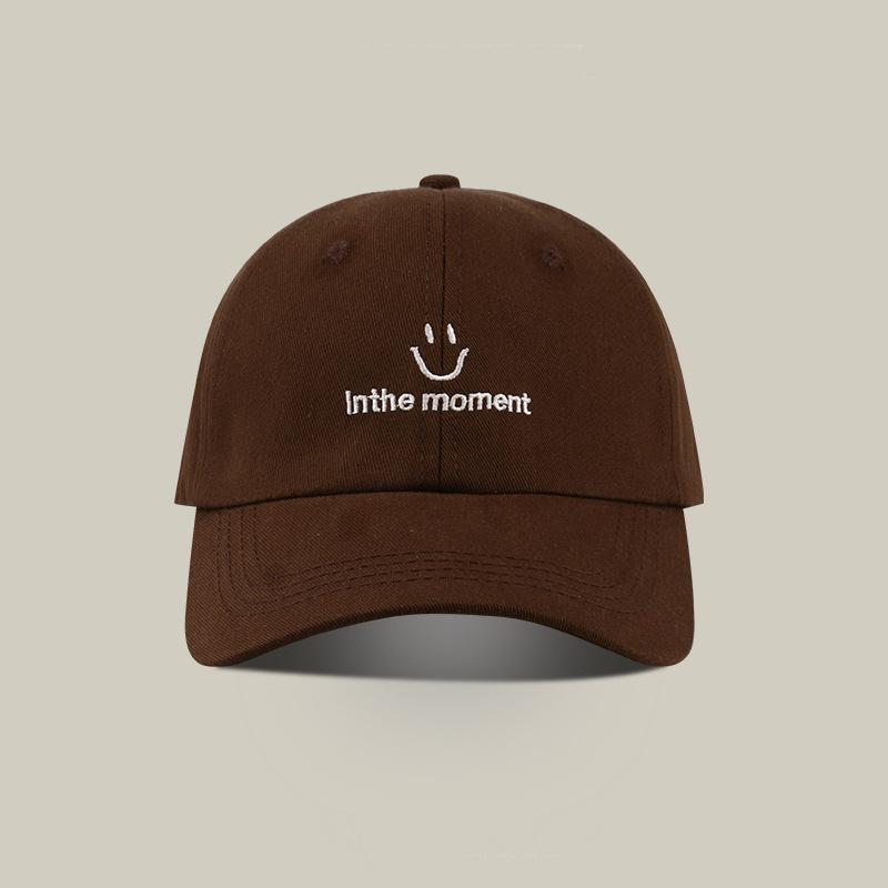 Spring and Summer New Smiley Face Embroidered Baseball Cap Female Simple Face Small Visor Student Versatile Cap Male
