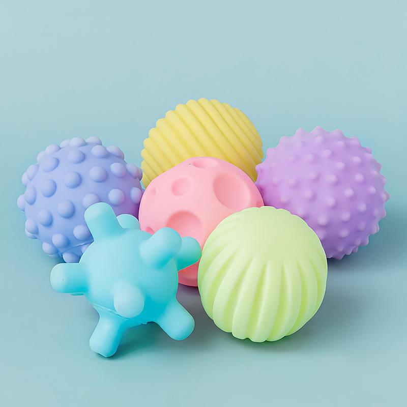 Infant Tactile Sensory Soft Rubber Grip Ball Toy for Bathing and Massage
