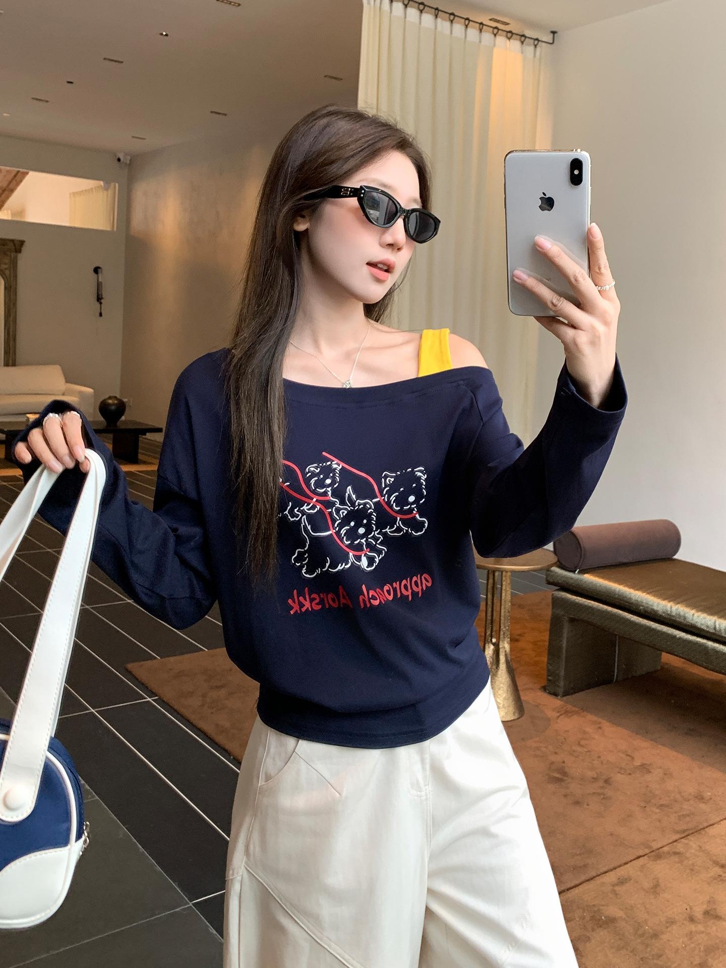 Navy blue slanted shoulder print contrasting off-shoulder bottoming shirt women s autumn loose inside Spice Girl lazy style top S тёмно-синий