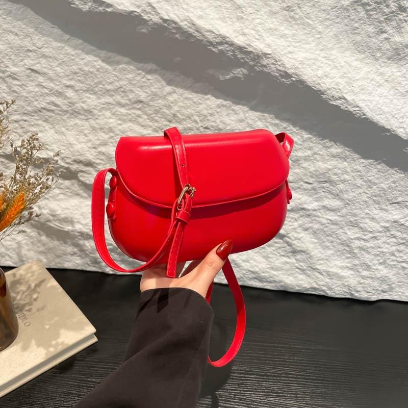 Retro Saddle Bag Single-shoulder Crossbody Bag Fashionable Simple and Artistic Hard-shell Bag for Ladies Casually