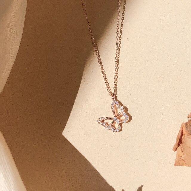 Sterling Tone Butterfly Necklaces Shiny Zircon Stone Clavicle Chain Pendant Necklace Women Jewelry Event Gathering Souvenir GiftTrendy