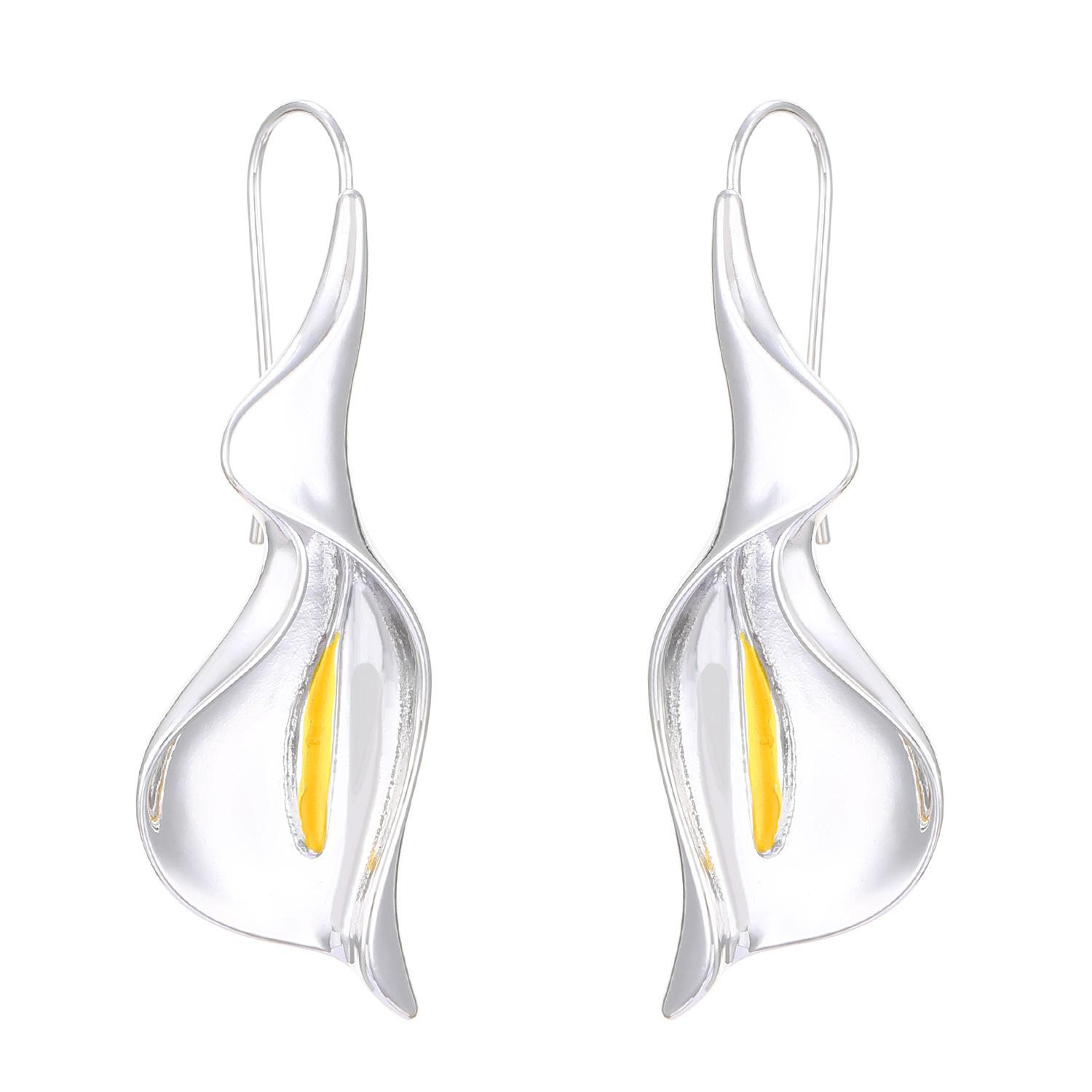 Calla Lily Shaped Elegant Drop Earrings for Women