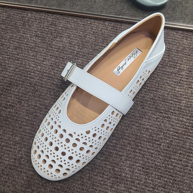 

Новые черные однословные с гравировкой полые туфли-лодочки с мелким вырезом женские балетки женская обувь 40