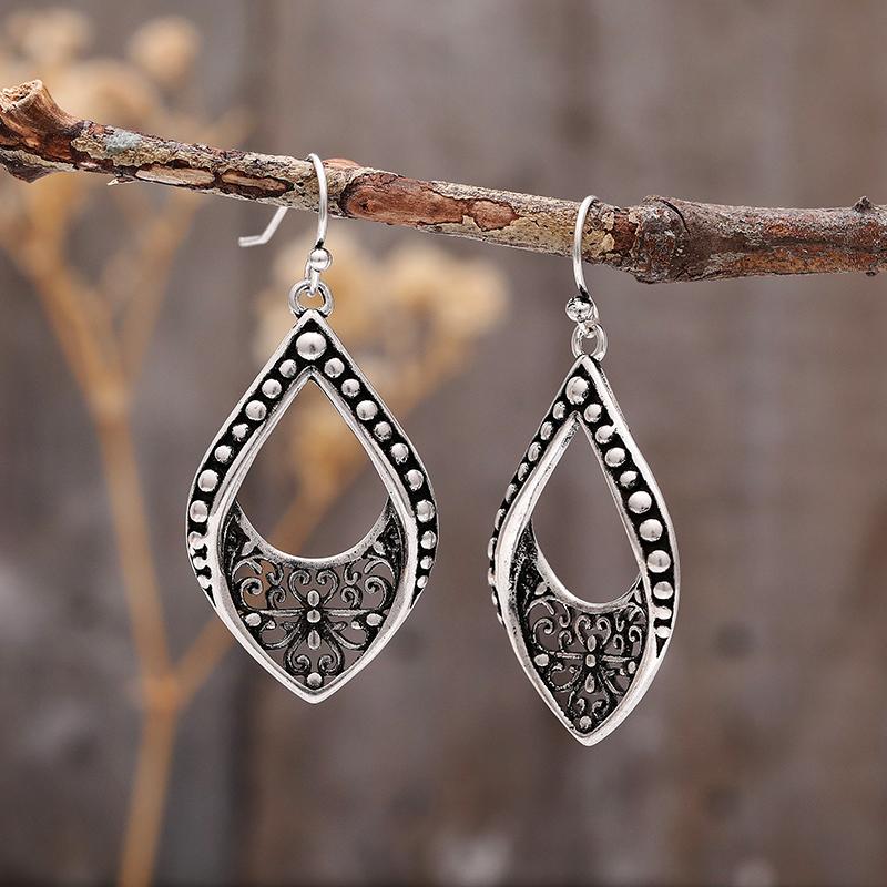 Huitan Vintage Women Drop Earrings Engraved Design Fancy Accessories for Party Daily Simple Style Bohemia Lady Metal JewelryGood Product