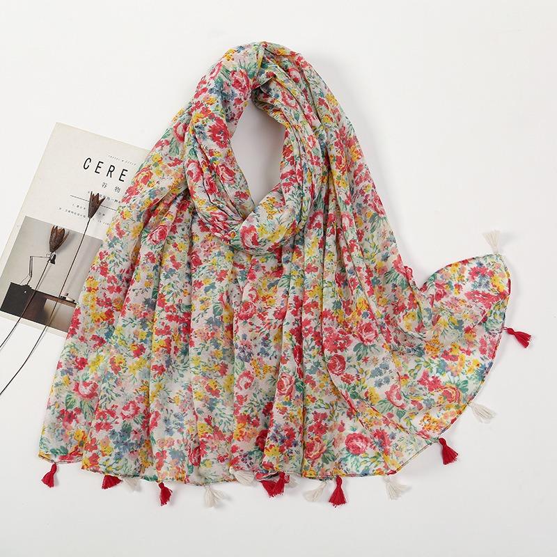 Spring and Autumn New Bali Yarn Tassel Retro Printed Geometric Scarf Versatile Fashion Travel Sunscreen Shawl Silk Scarf Women