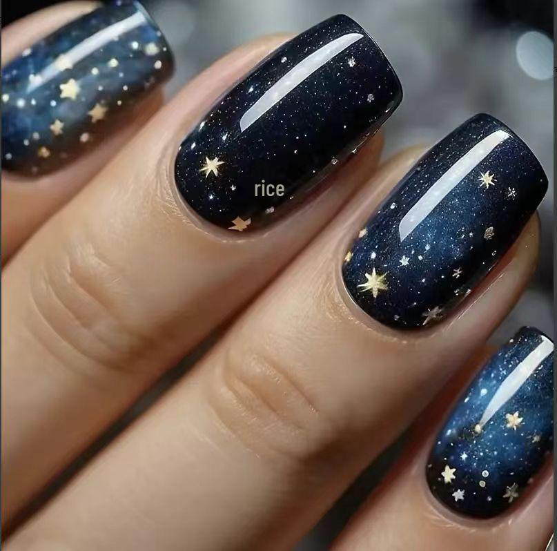 Starry Sky Dream Collection: 24 Medium-Short Square False Nails