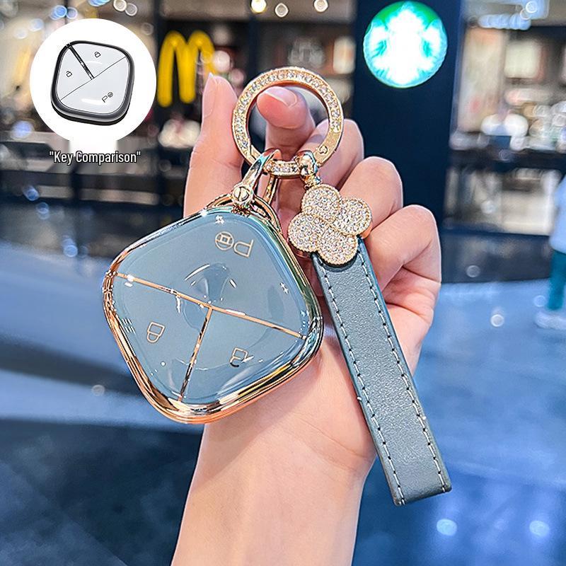Cloud Yueye Wuling Key Case for KiWiev and Bingguo Models - Women's Key Shell with Buckle