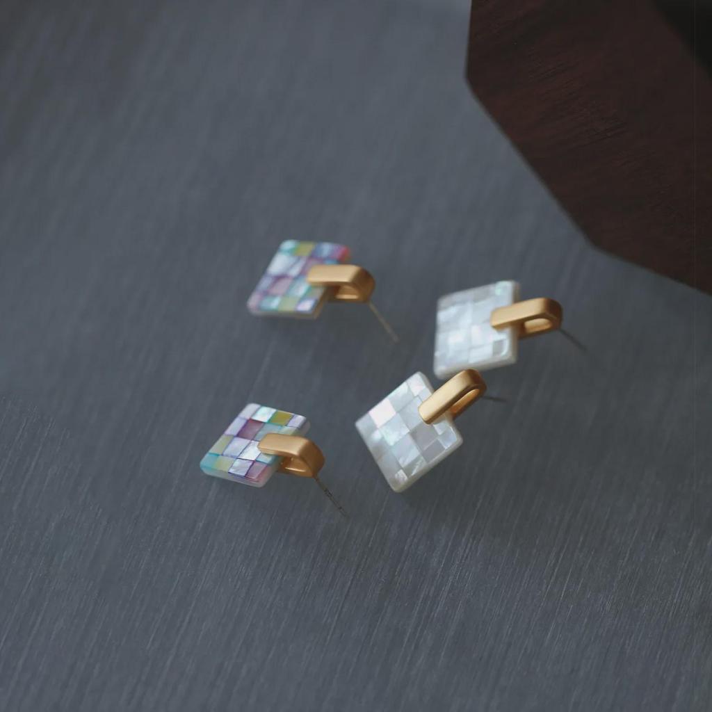 S925 Silver Needle White Butterfly Shell Versatile Commuter Earrings