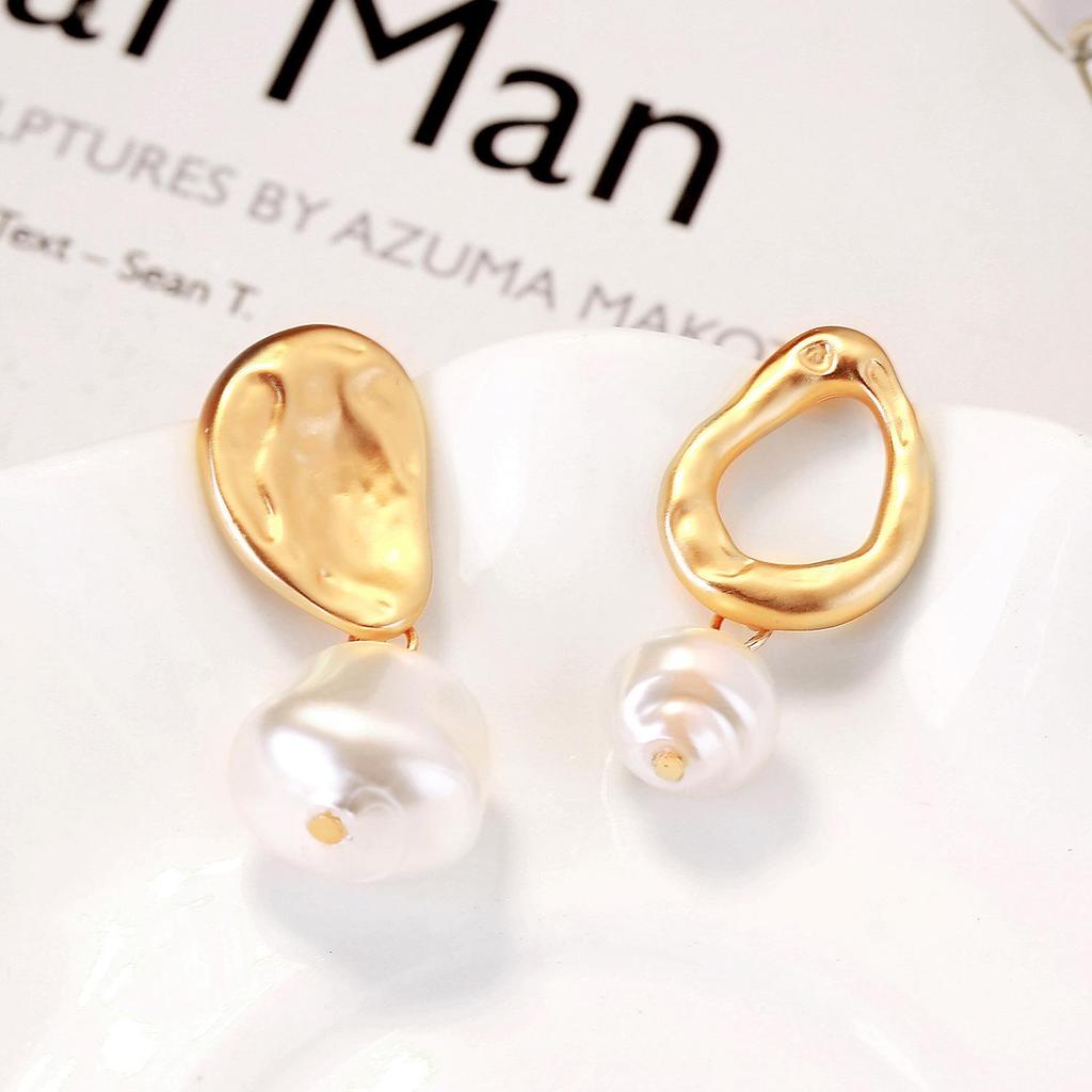 Elegant Asymmetrical Baroque Pearl Earrings - European and American Niche Design