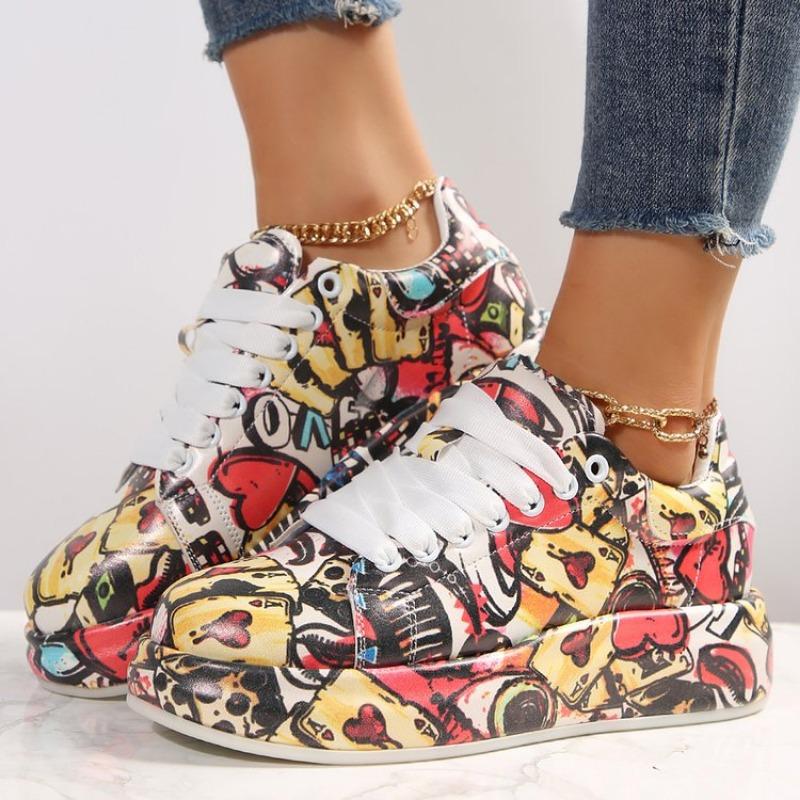 Fashion Women Sneakers Thick-soled Increased Women Sneakers New Hand-painted Graffiti White Women Shoes Outdoor Casual Shoes Plus Size