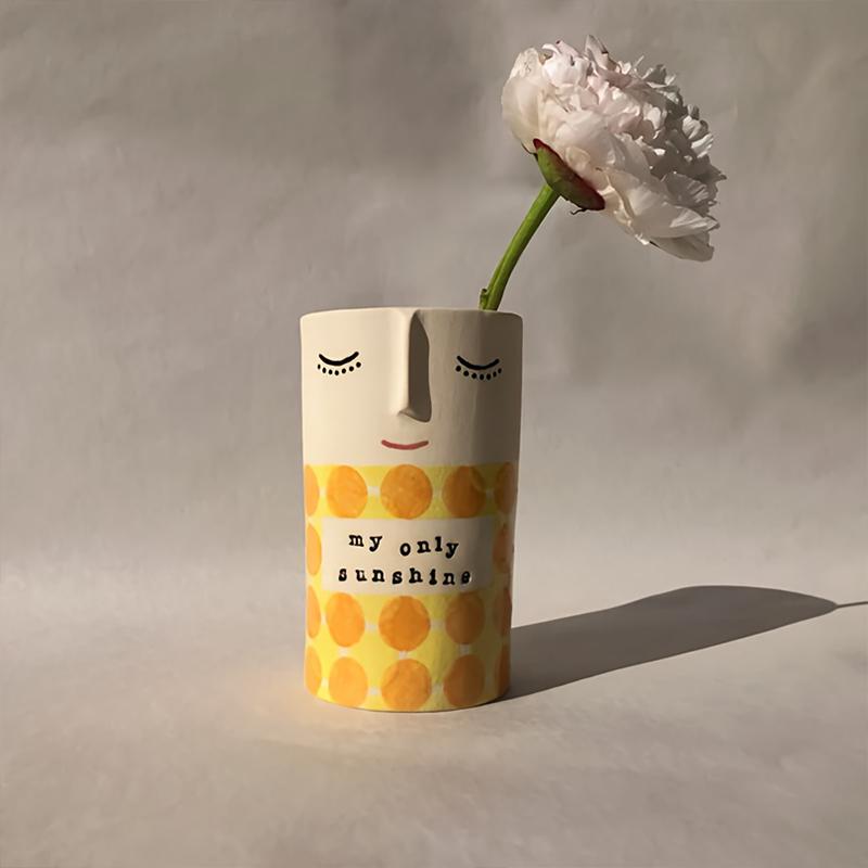 1PC Resin Vase Home Decoration Resin Crafts Unique Colored Vase Gift Hand-made Vase For Home Bedroom 2 styles