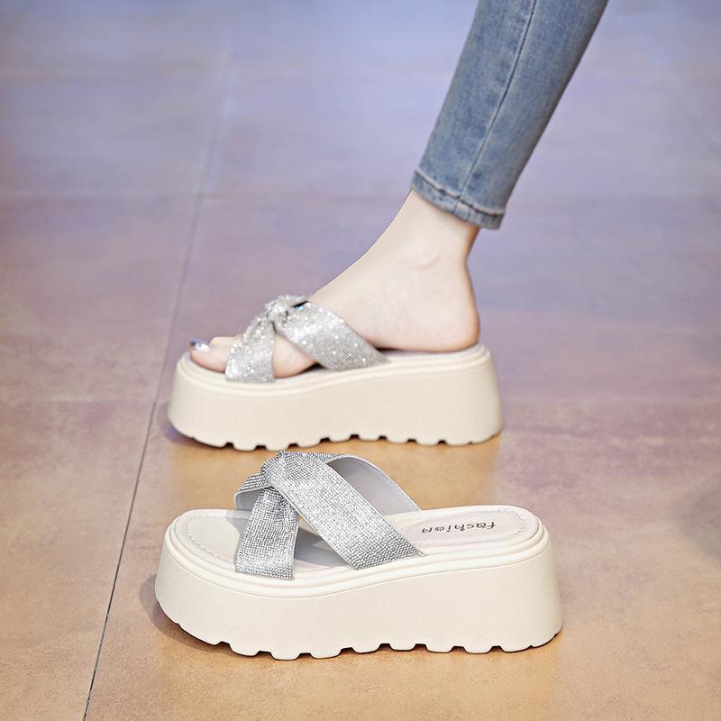 Fashion Flash Sequins Cross-over One-word Women's Summer Comfortable Stepping On Shit Muffin Slippers, Wearing Versatile Cool Slippers