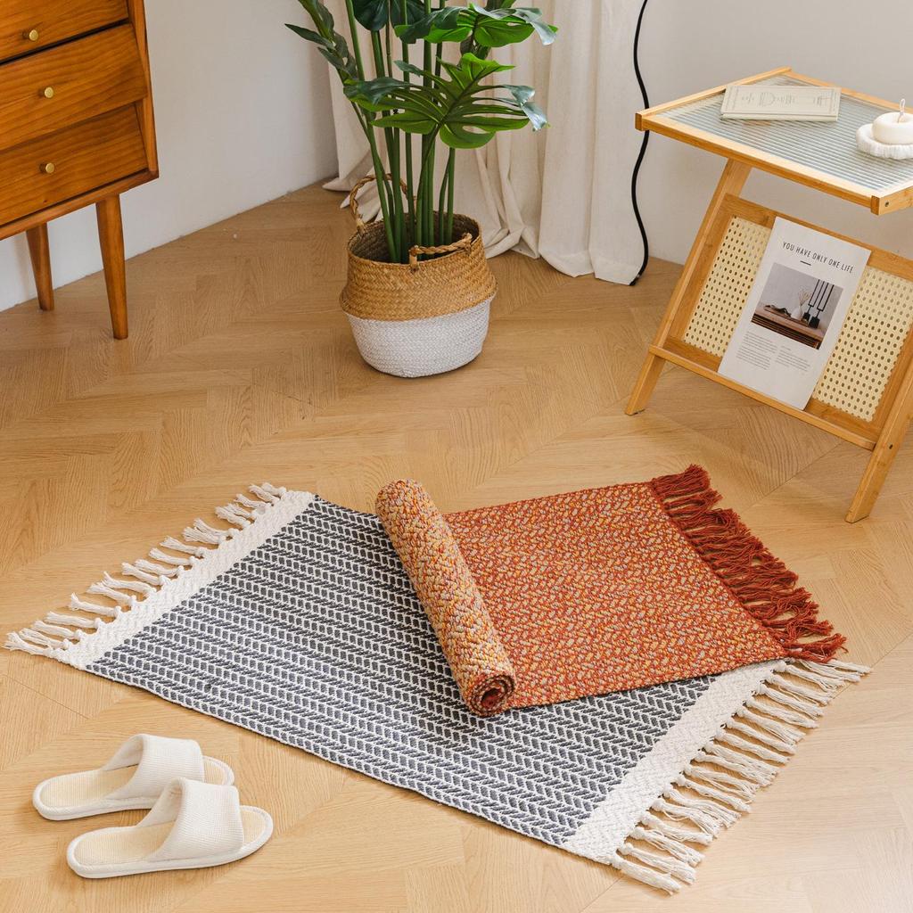 Handwoven Cotton Fishbone Pattern Floor Mat, Machine Washable, Long Strip Design for Bedside or Cloakroom