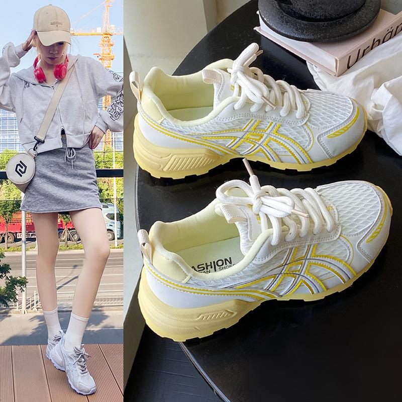 2025 autumn new versatile thick-soled heightening dad shoes women's outdoor hiking shoes mesh ventilated girls' sports shoes