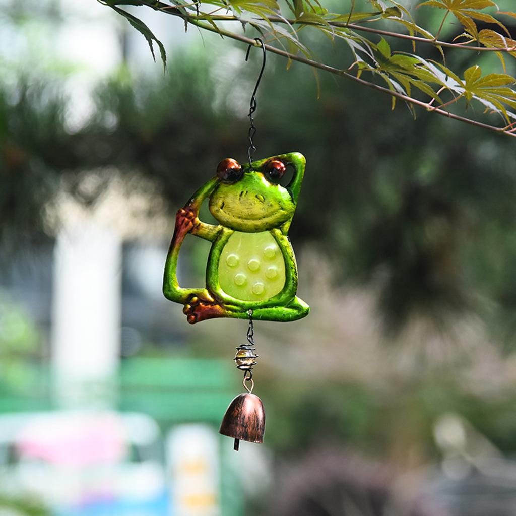 Yoga Frog Wind Chimes Vintage Iron Art Decorative Wind Chime Funny Frogs Statues Hanging Ornament for Home Garden Decoration