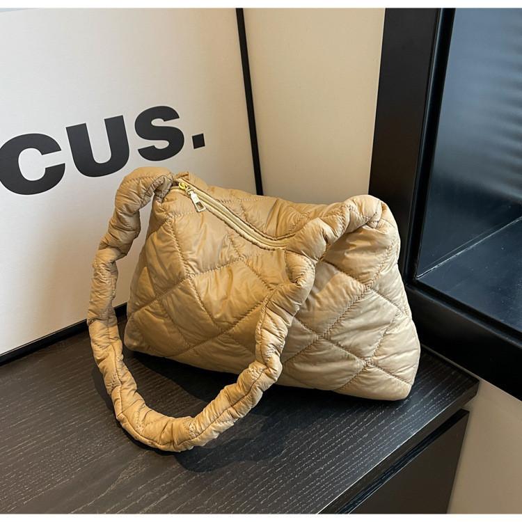 Fashionable Korean Style Checkered Shoulder Bag 2024 Winter New Casual Diamond Crossbody Bag