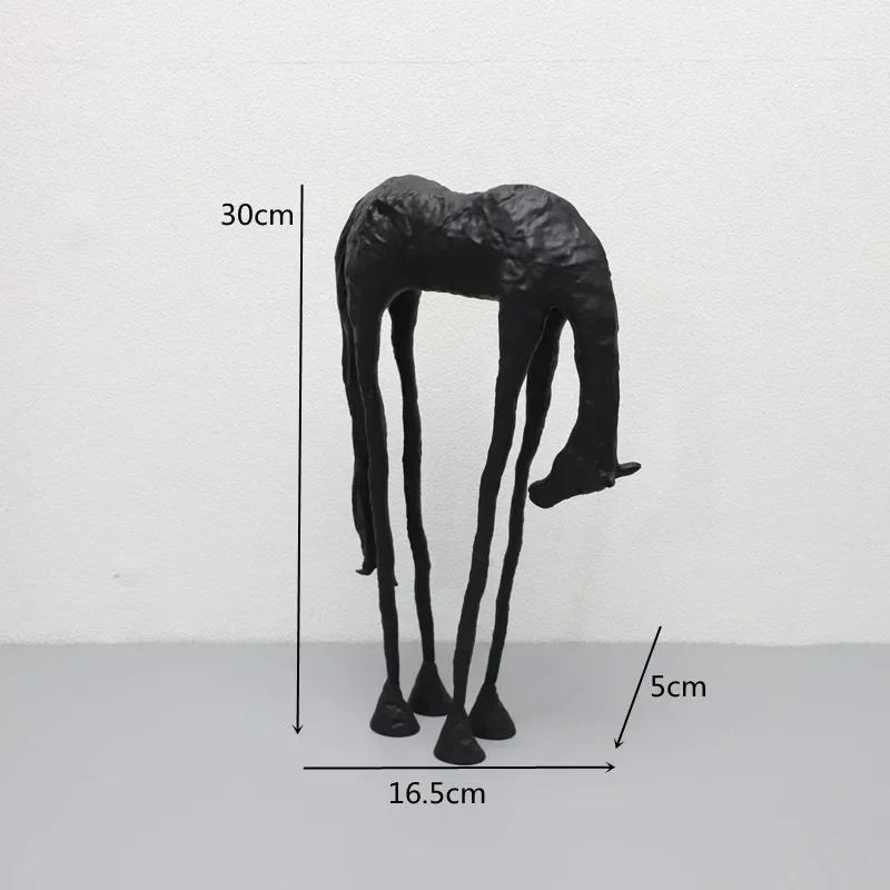 Black Cast Iron Abstract Horse and Deer Statue, Simulated Animal Model Sculpture, Office Desk Ornament, Modern Home Decoration