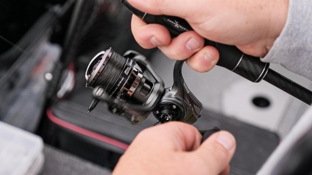Abu Garcia Zenon MG-X 2500MS Mid-Shallow Spool Spinning Reel for Saltwater Fishing
