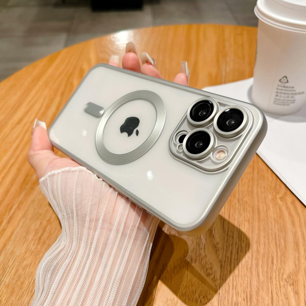 Luxury For Magasfe Wireless Charging Magnetic Case for iPhone 15 14 Plus 13 12 11 Pro Max Matte Plating Clear Soft Silicon Cover