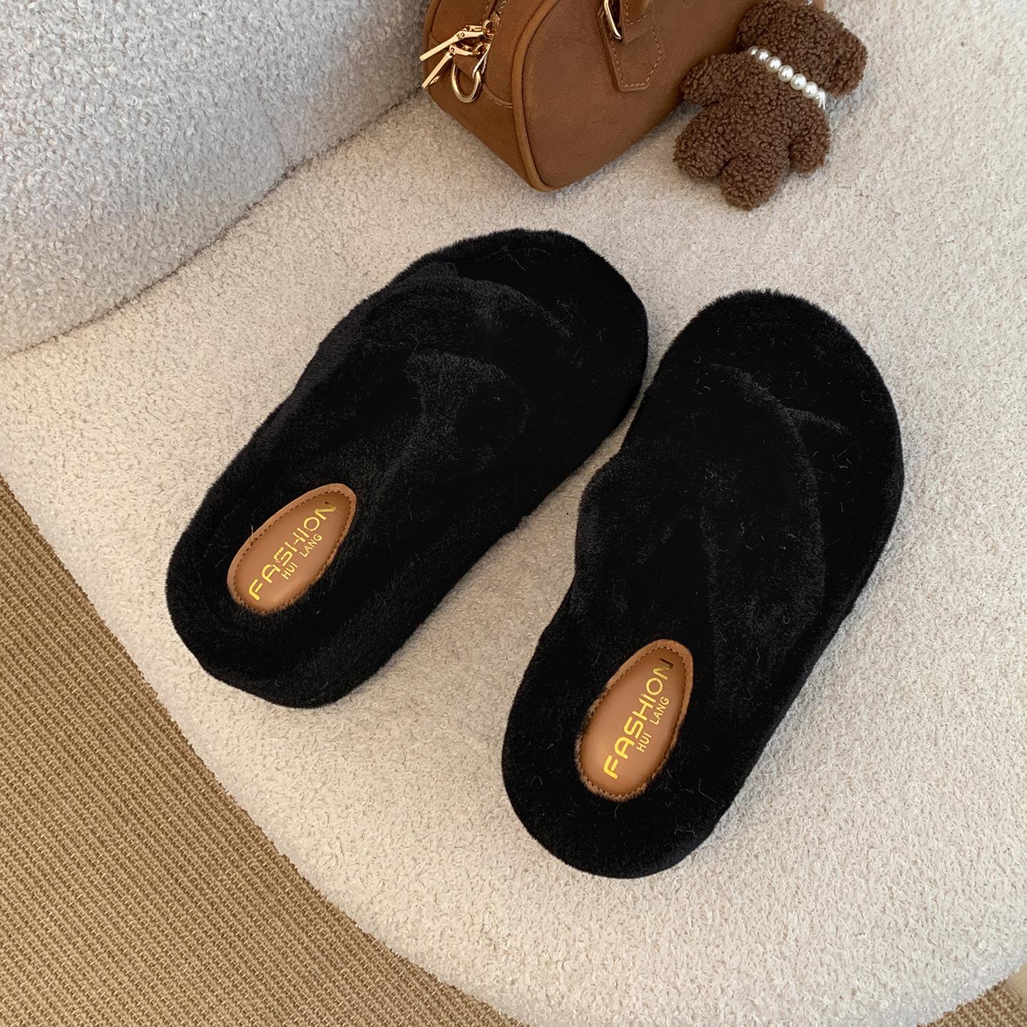 

Queen Fan white non-slip thick-bottomed fluffy slippers for women s outerwear 2025 new autumn and winter versatile height-increasing one-word drag 34 чёрный