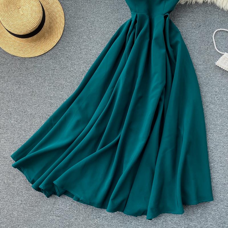 Rochie lungă slim cu decolteu în V, fără spate, culoare solidă, cu inspirație vintage 2024