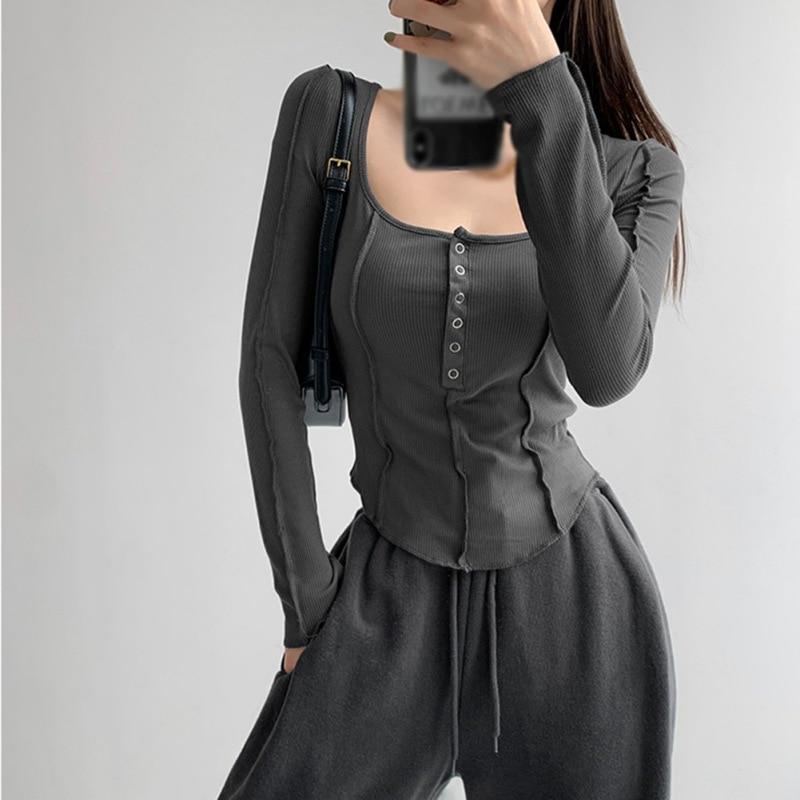 Женские футболки с квадратным воротником — фото 6