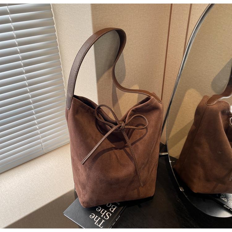 

Ретро сумка женская большой вместимости новая осень-зима универсальная повседневная на плечо сумка мать и дитя сумка-тоут для поездок на работу темно-коричневого