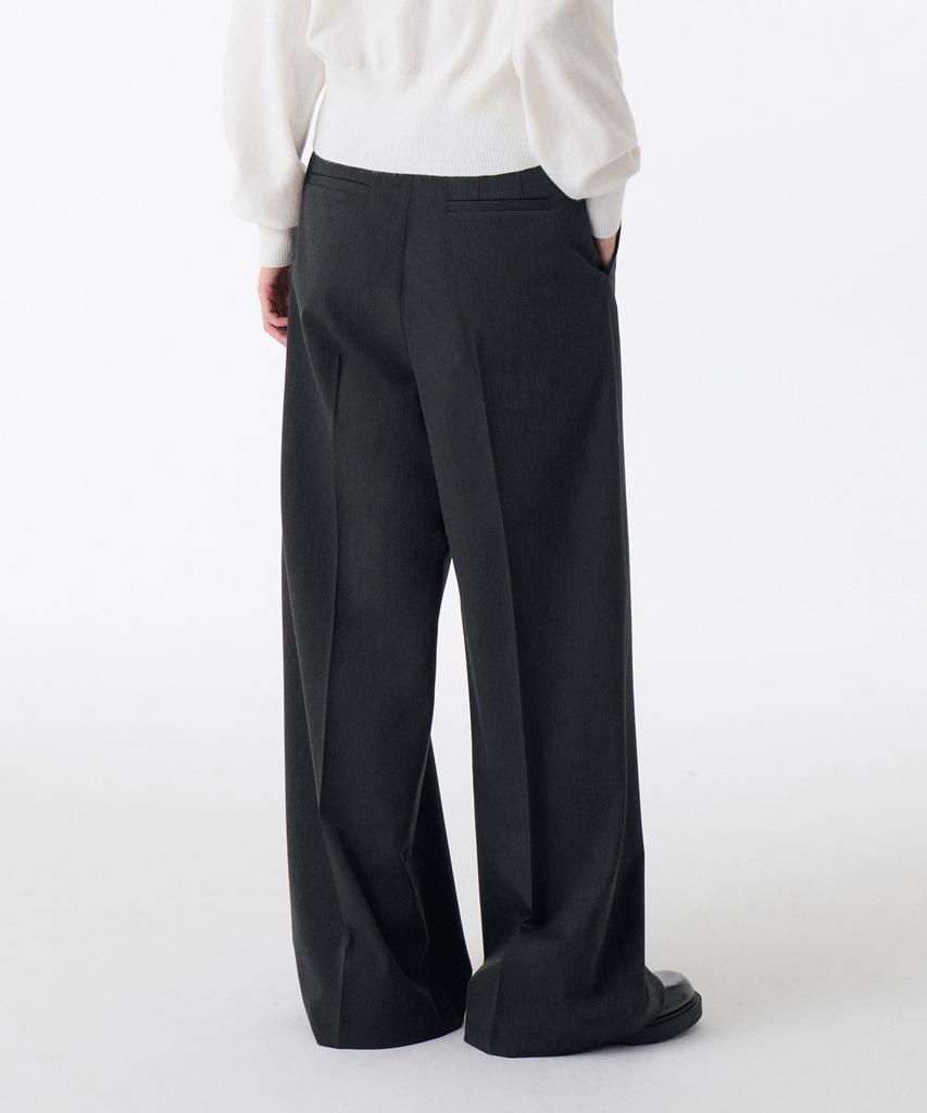 MUSINSA STANDARD WOMAN Women'S Low Waist Deep Tuck Extra Wide Hidden Banding Slacks [Charcoal Gray]