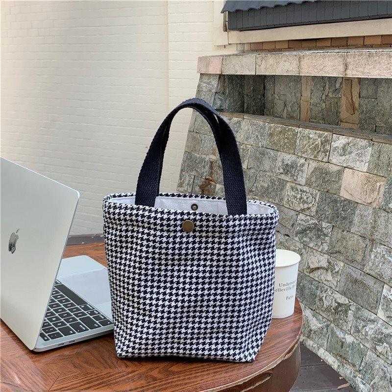Stylish Ins Checkered Woolen Lunch Bag Chic Minimalist Tote For Everyday Use