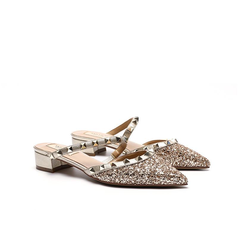 Summer new versatile willow thick heel middle heel shoes rivet pointed half drag sandals women's bag head outer wear women's shoes