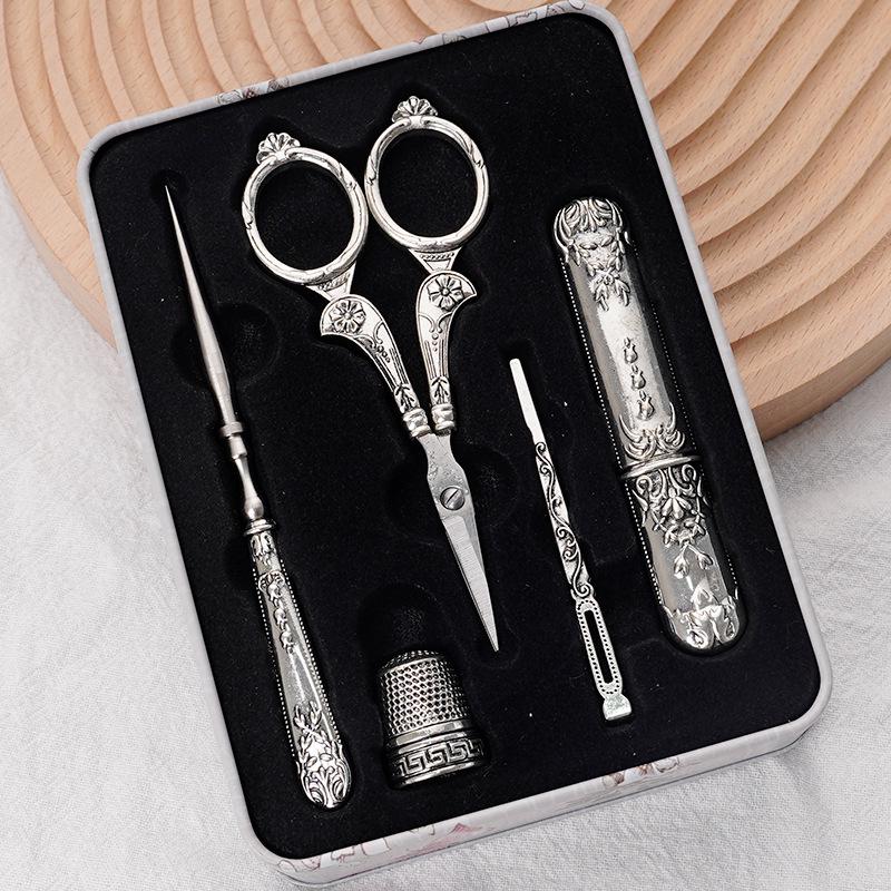 Retro Zinc Alloy Handheld Seam Ripper for Cross Stitching