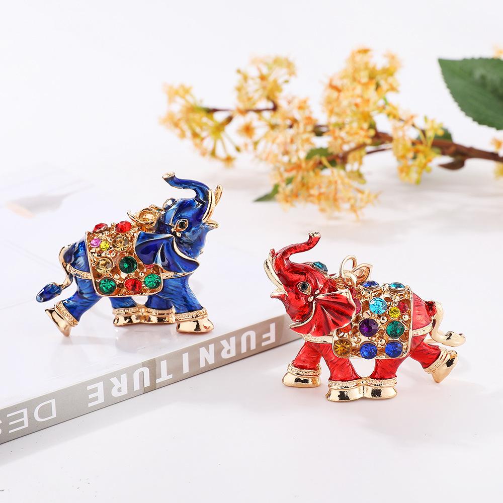 Thai Drip Oil Diamond War Elephant, Creative 3D, Elephant Car Keychain, Pendant, Small Gift