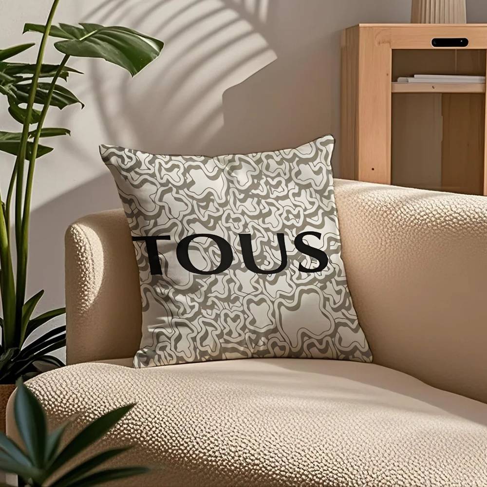 CRAFTED WITLOVE T-touS-s Pillow Case Comfort Sofa Bed Silky elegant Invisible zipper Custom Decorative cushion cover