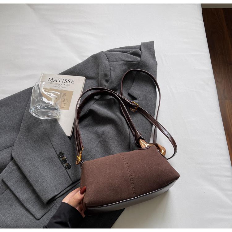 New Fashion Retro Armpit Bag Women's Autumn and Winter Trendy Shoulder Bag Messenger Bag Commuter Small Bag Matte Women's Bag