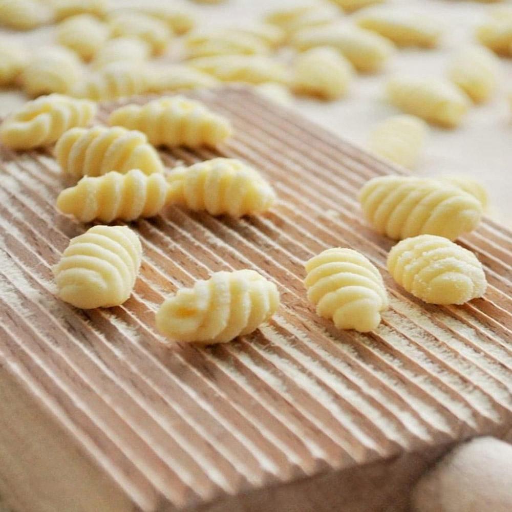 Planche à Gnocchi En Bois De Hêtre – Accessoire Authentique Pour Pâtes Maison, Surface Texturée, 24 Cm