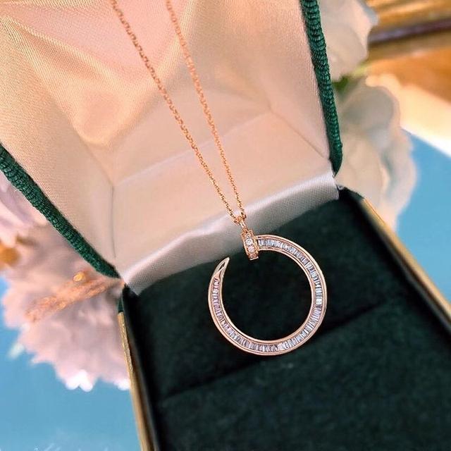 

Новое изысканное ожерелье с изображением Луны для женщин, полностью вымощенное фианитом, нежные свадебные аксессуары для невесты, подарок на день рождения, эффектные ювелирные изделия 45cm