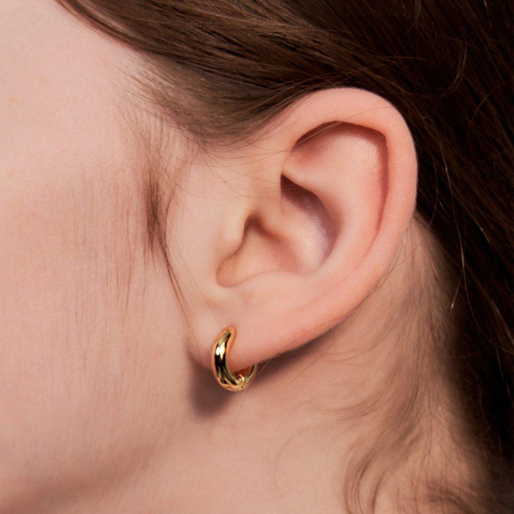 [Worn by Lee Sun-bin, Shin Min-a, Go Yoon-jung, Noh Jeong-ui, Taeyeon, Ahn So-hee, Hyeri, Shownu, and Seol In-ah] Donut Ring Earring
